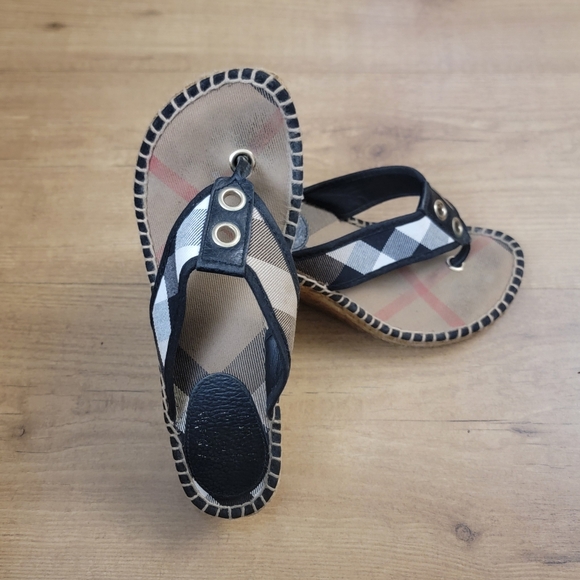 BURBERRY Nova Check Canvas Espadrille - Picture 4 of 11